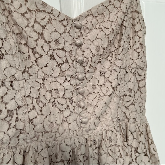 Aritzia Lace Dress Size 2 - Picture 3 of 8